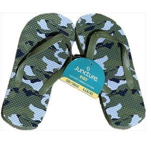 Juncture Kids Green Camouflage Flip Flops size Large (2/3)